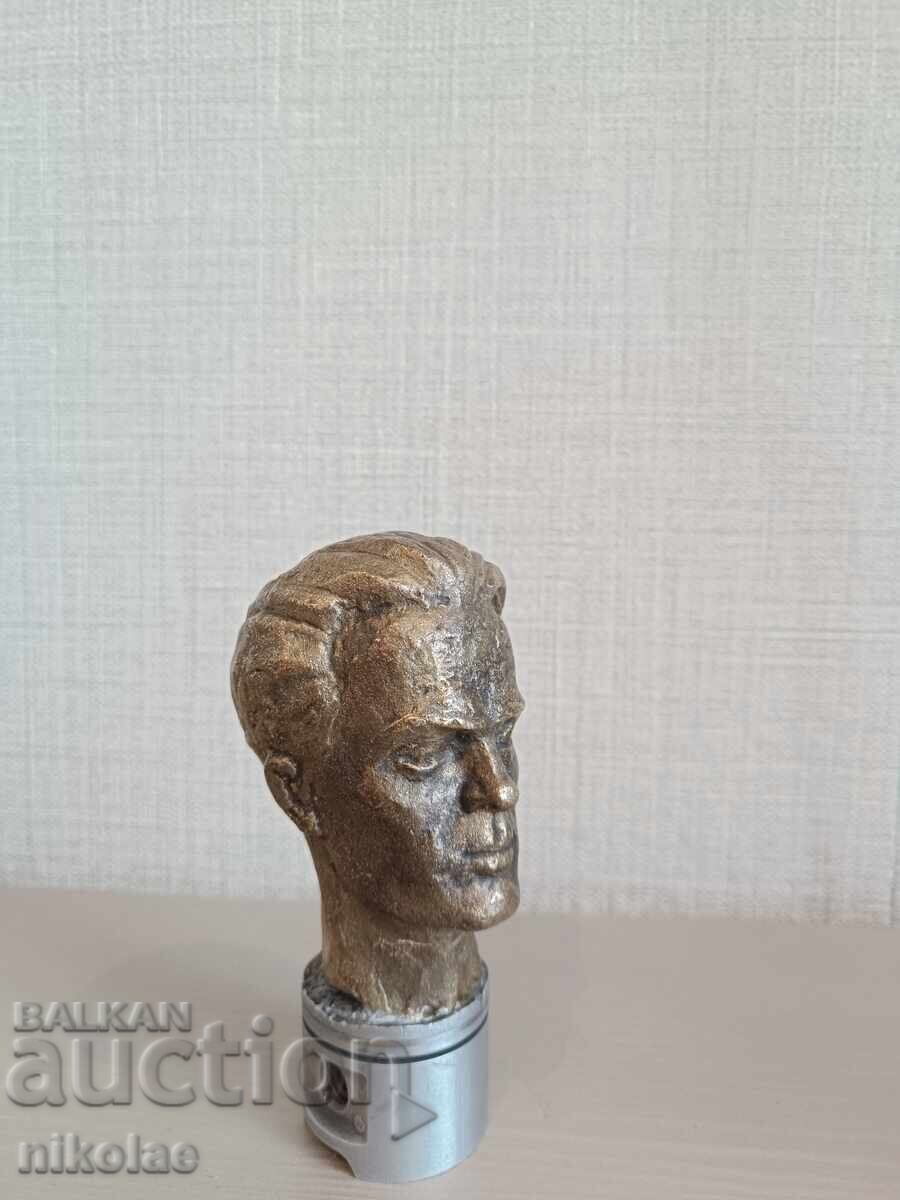 Livrarea Bust de autor din bronz al lui N. I. Vapțarov