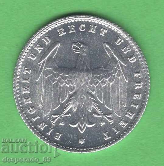 (¯`'•.¸ 200 timbre 1923D GERMANIA UNC- ¸.•'´¯) cu preț € 1.20 | 2.35 BGN