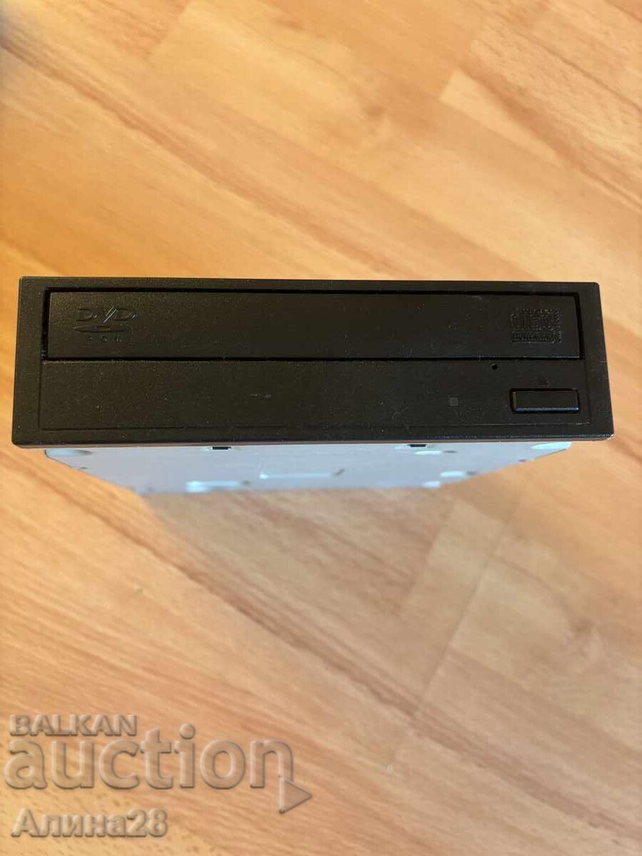 Unitate optică SATA cu preț 4.00 €