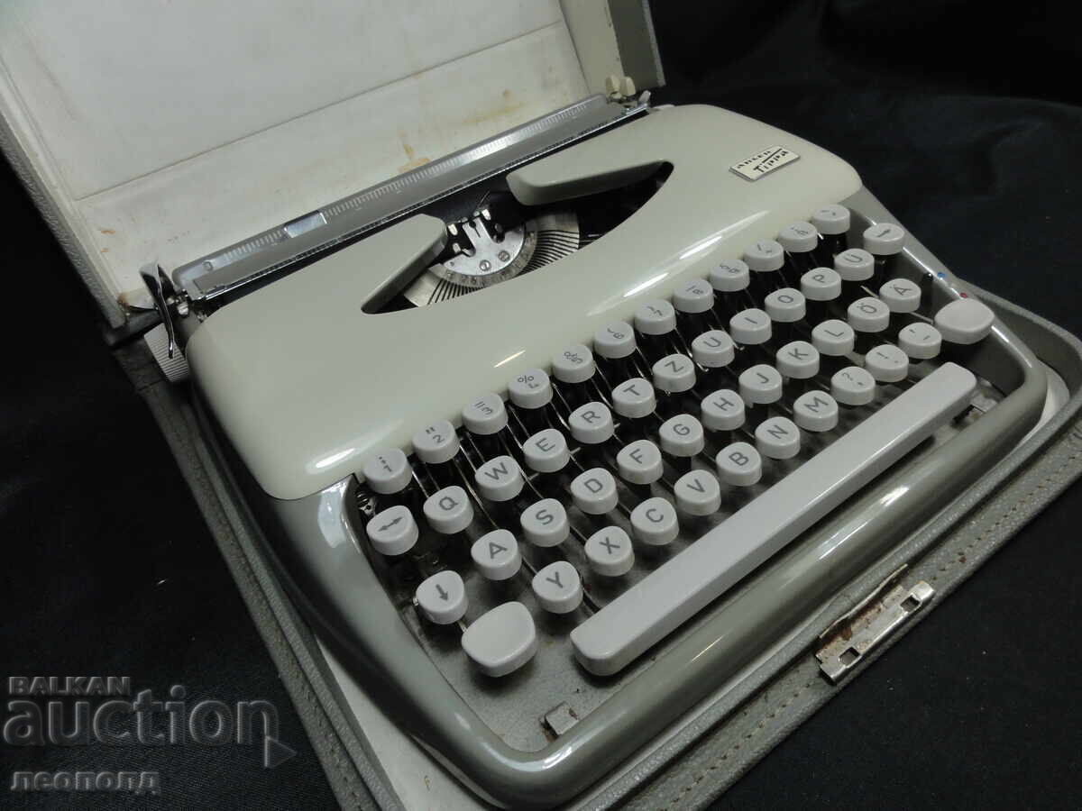 OLD RETRO PORTABLE TYPEWRITER ADLER TIPPA - 5