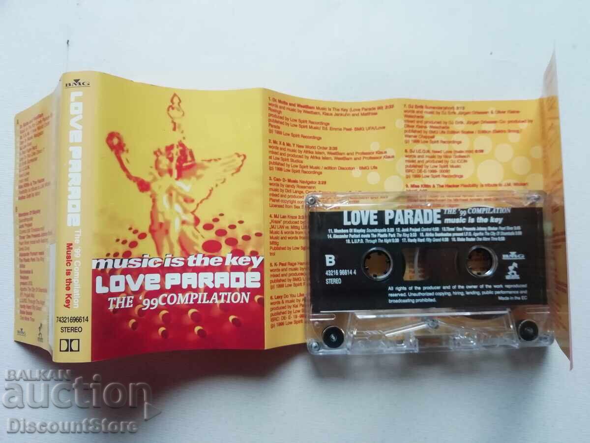 Compilație Love Parade Music Is The Key '99 Casetă audio cu preț € 11.00 | 21.51 BGN