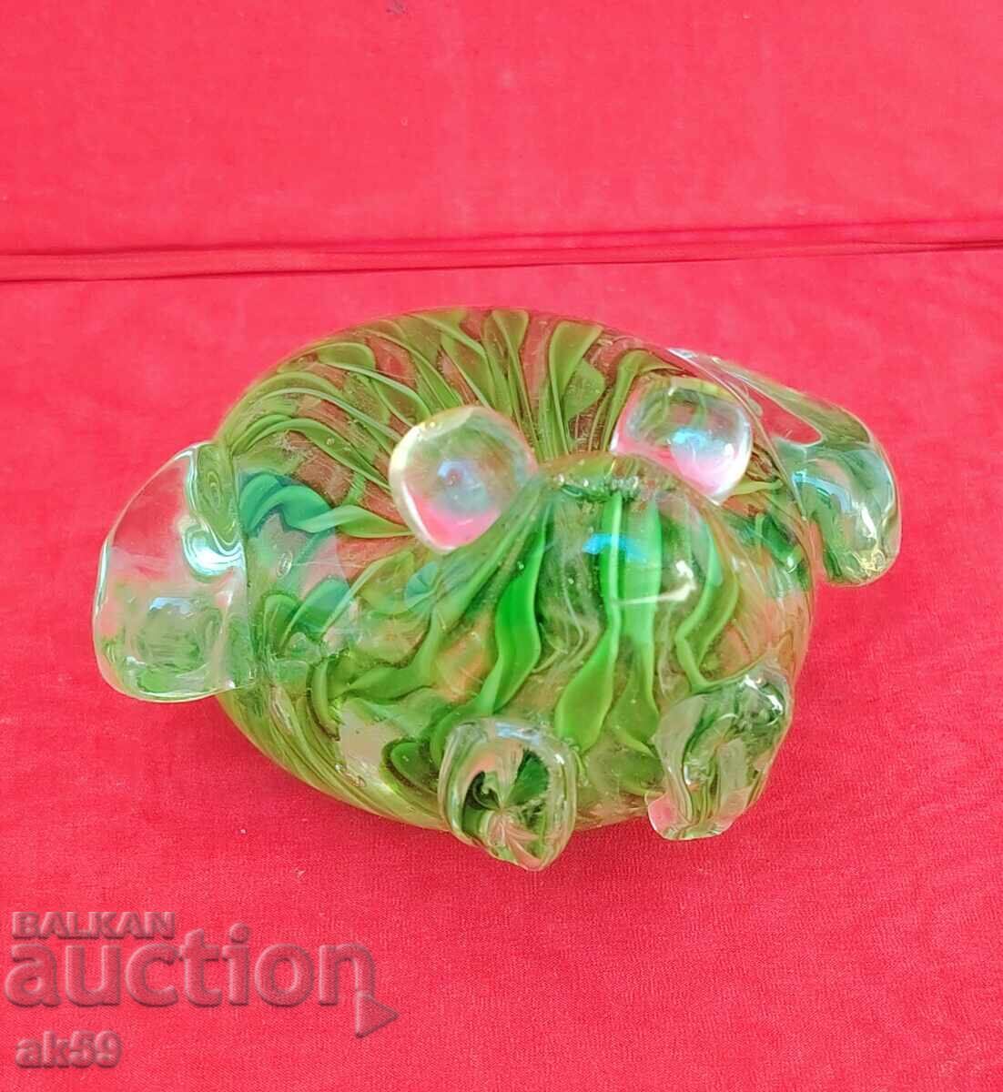 Glass frog paperweight with price € 40.00 | 78.23 BGN