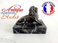 sculptură antică