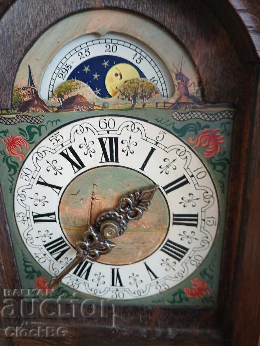 Auction  Small Frisian tail clock