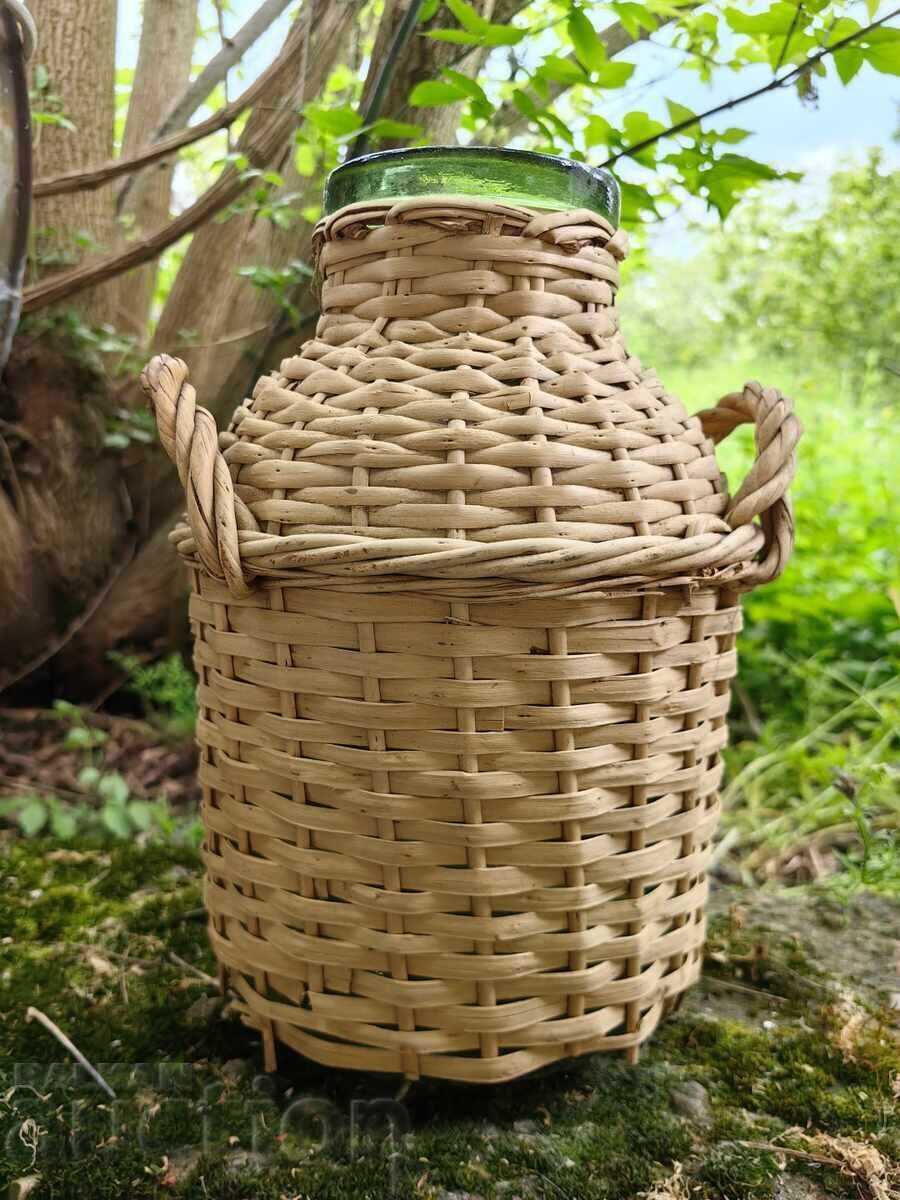 Licitație DAMIGEANĂ DIN STICLĂ ÎMPLETITĂ VINTAGE (EPOCA SOCIALISTĂ)