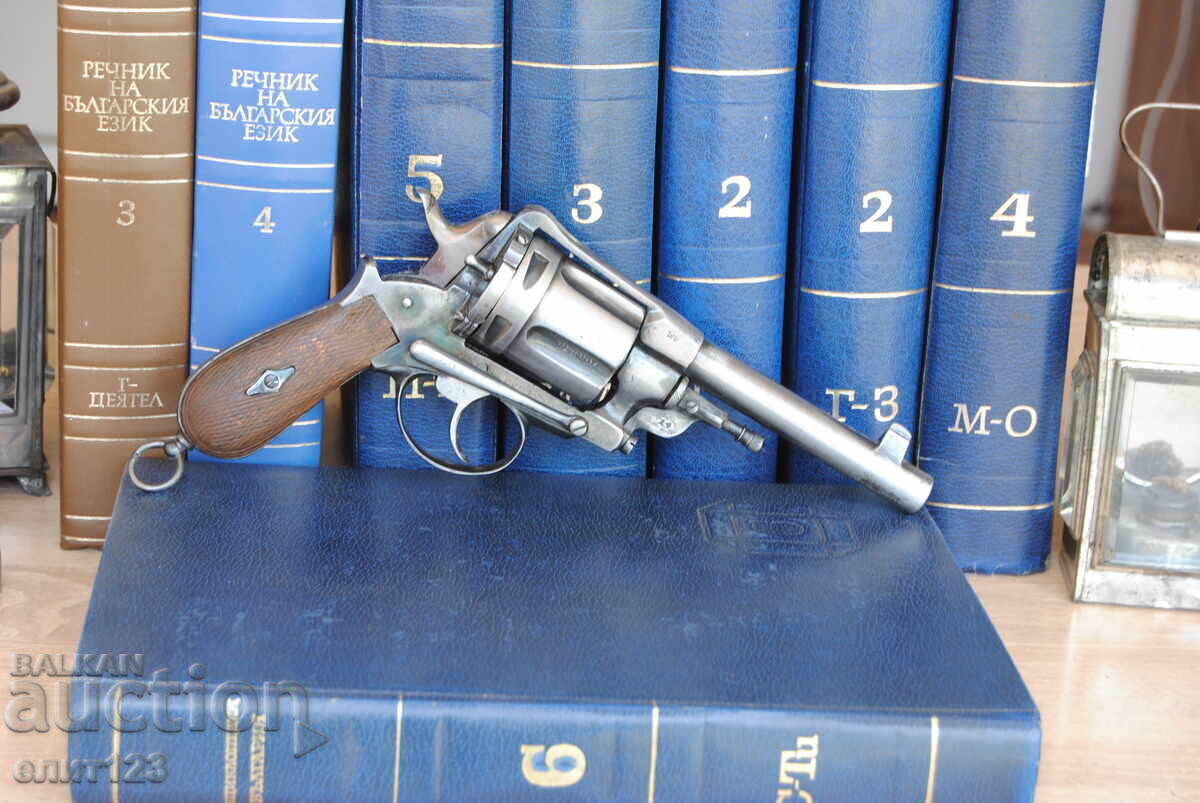 An old revolver