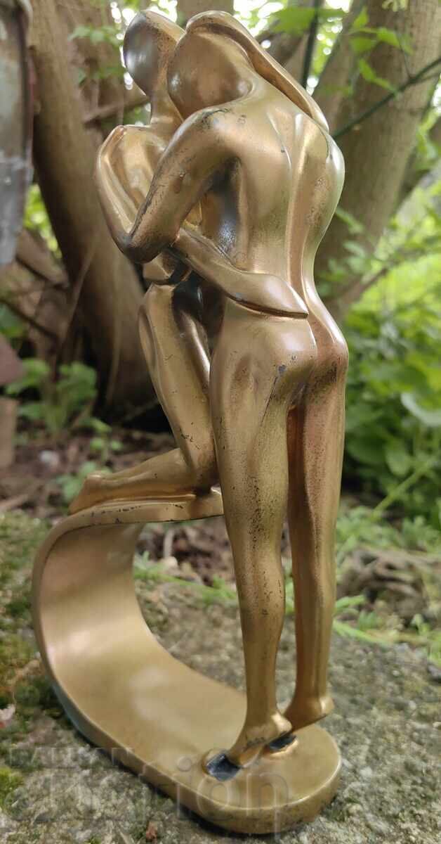 Licitație FIGURINĂ STATUETĂ PLASTIC CU DEFECT