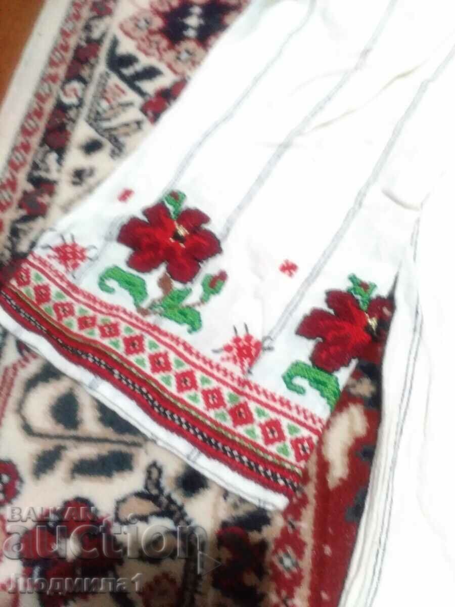 Licitație Cămașă AUTENTICĂ DE BĂTRÂNE