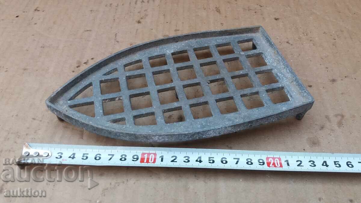 OLD IRON STAND with price € 4.99 | 9.76 BGN