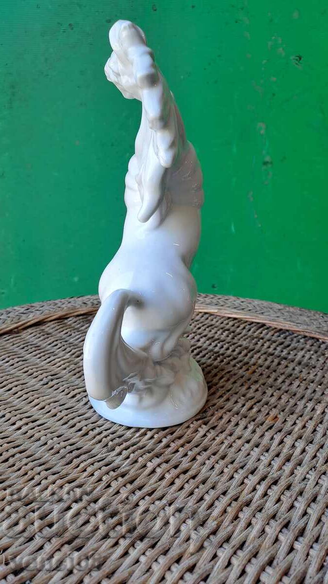 Licitație Statuetă din porțelan
