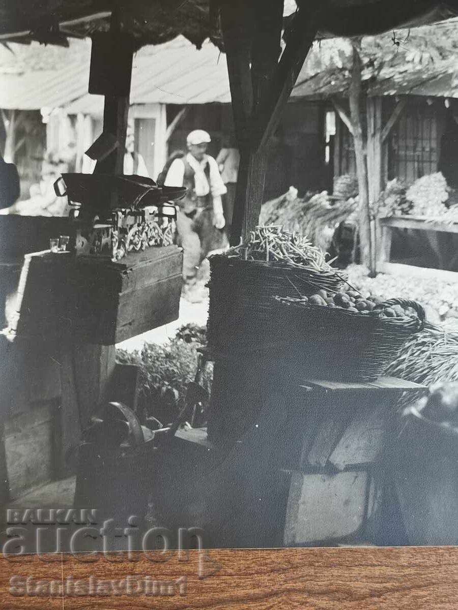 Fotografie de autor - Zahari Zhandov, Regatul Bulgariei cu preț € 60.00 | 117.35 BGN Fotografie de autor - Zahari Zhandov, Regatul Bulgariei cu preț € 60.00 | 117.35 BGN