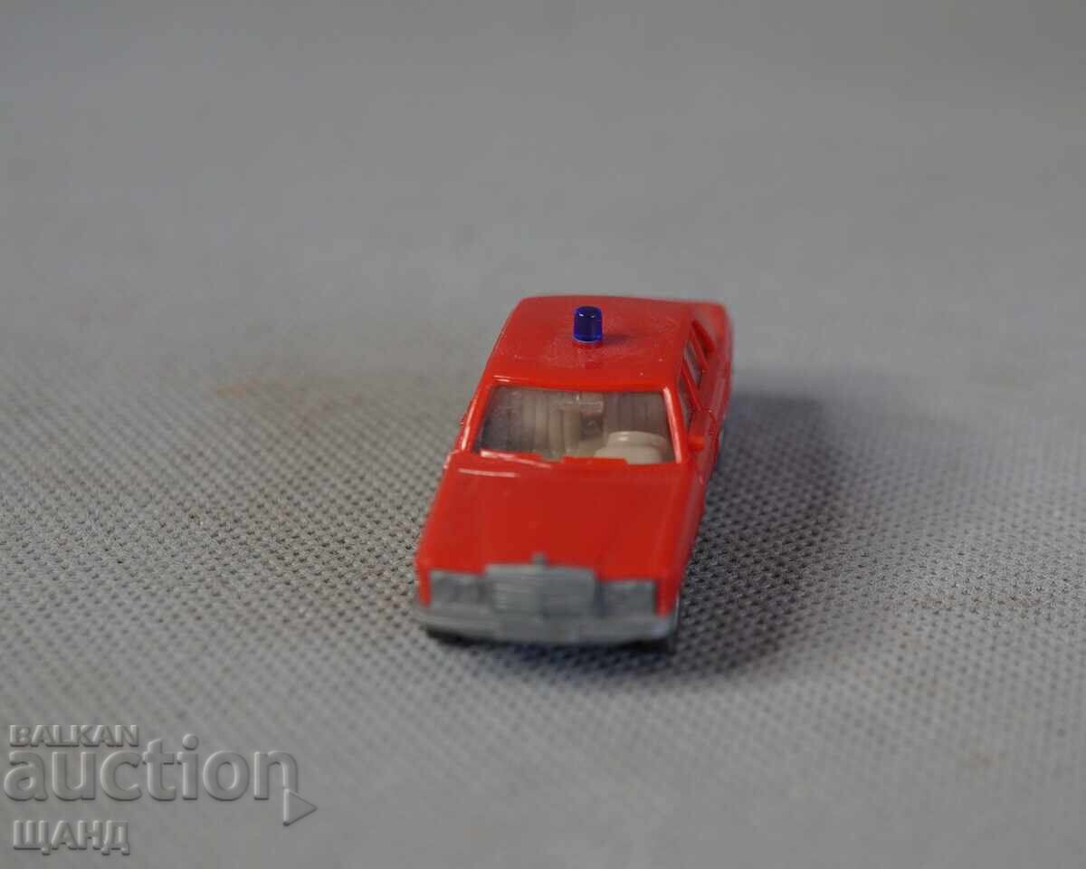 MERCEDES 240 D WIKING Немска играчка модел кола 1/87 с цена € 10.23 | 20.01 лв.
