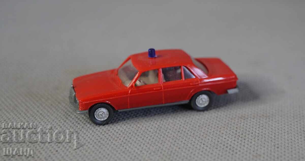 MERCEDES 240 D WIKING Немска играчка модел кола 1/87