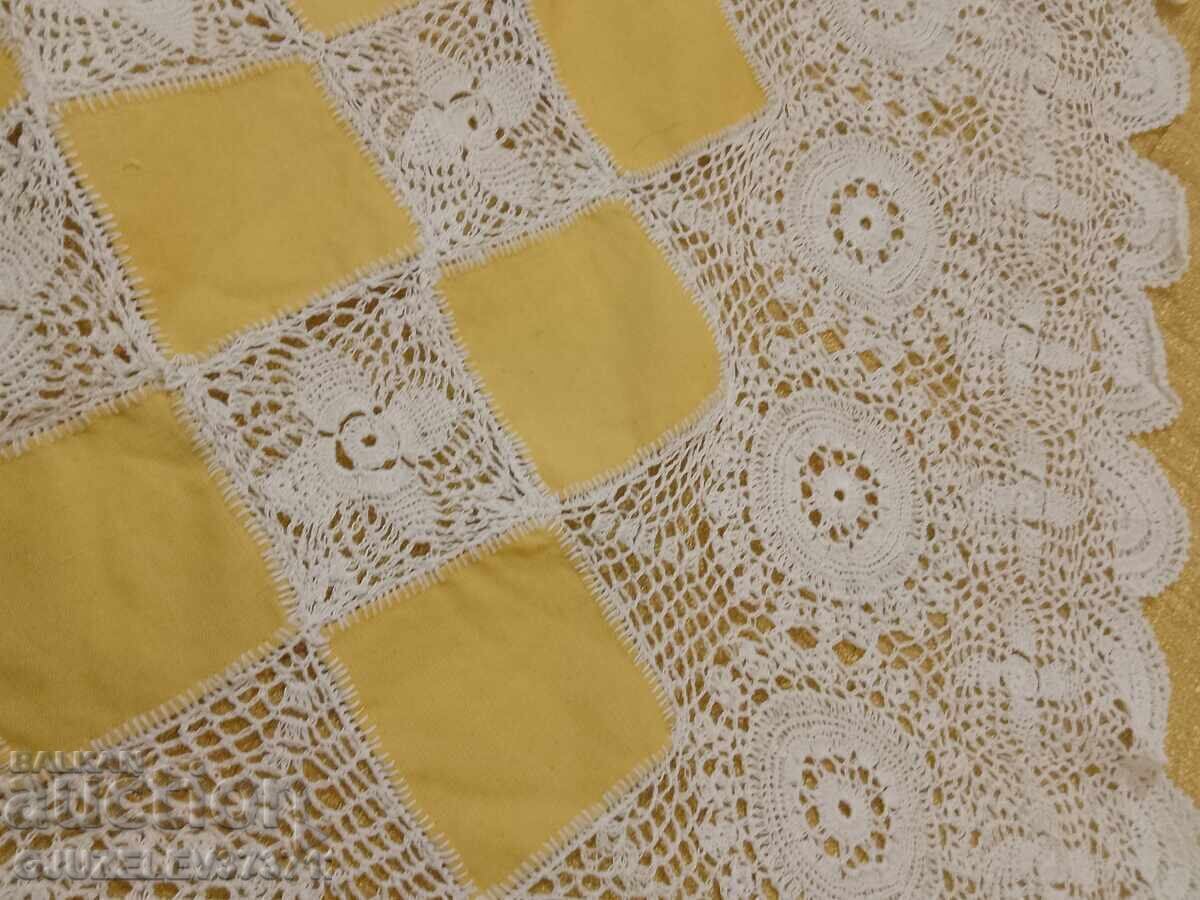 Cuvertură de pat lucrată manual, combinând alb și galben - 5 Cuvertură de pat lucrată manual, combinând alb și galben - 5