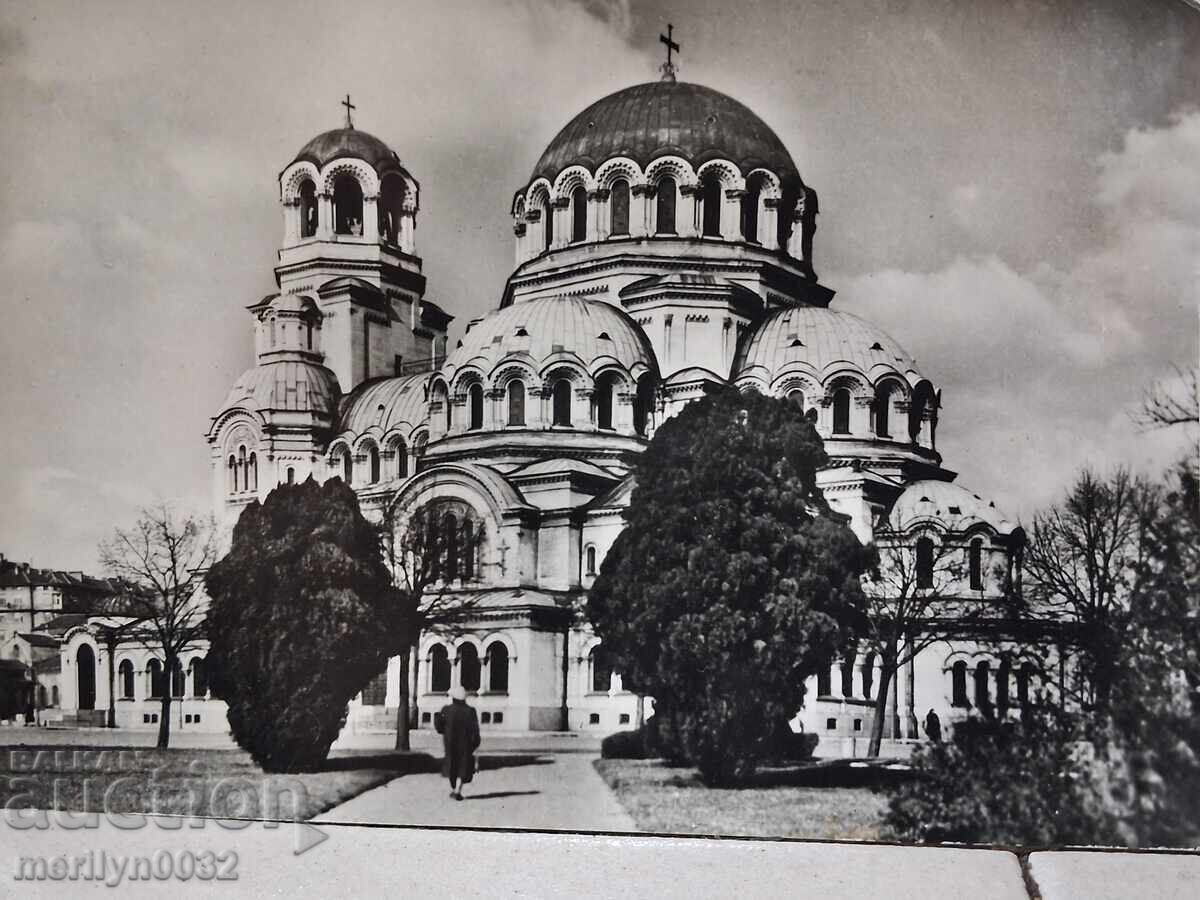 Postcard photo Sofia 1960 Nevsky memorial temple