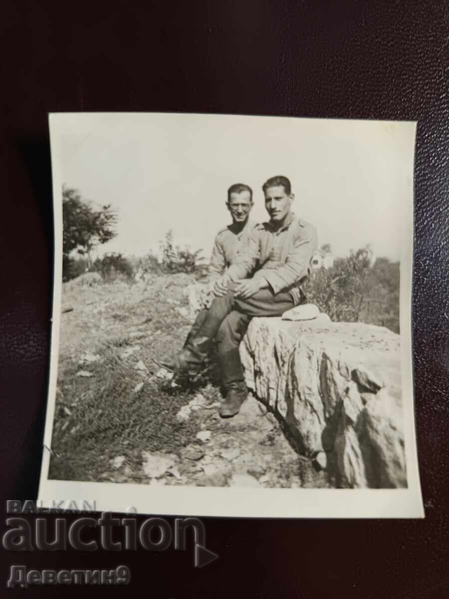 Livrarea Lot fotografii "Prietenii din armată în al Doilea Război Mondial" 1942 - 45 Livrarea Lot fotografii "Prietenii din armată în al Doilea Război Mondial" 1942 - 45
