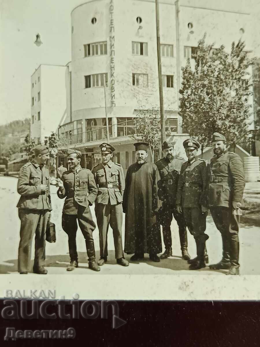 Παρτίδα φωτογραφιών "Β'ΠΠ στρατιωτικοί με πολίτες" 1942 - 45 - 7