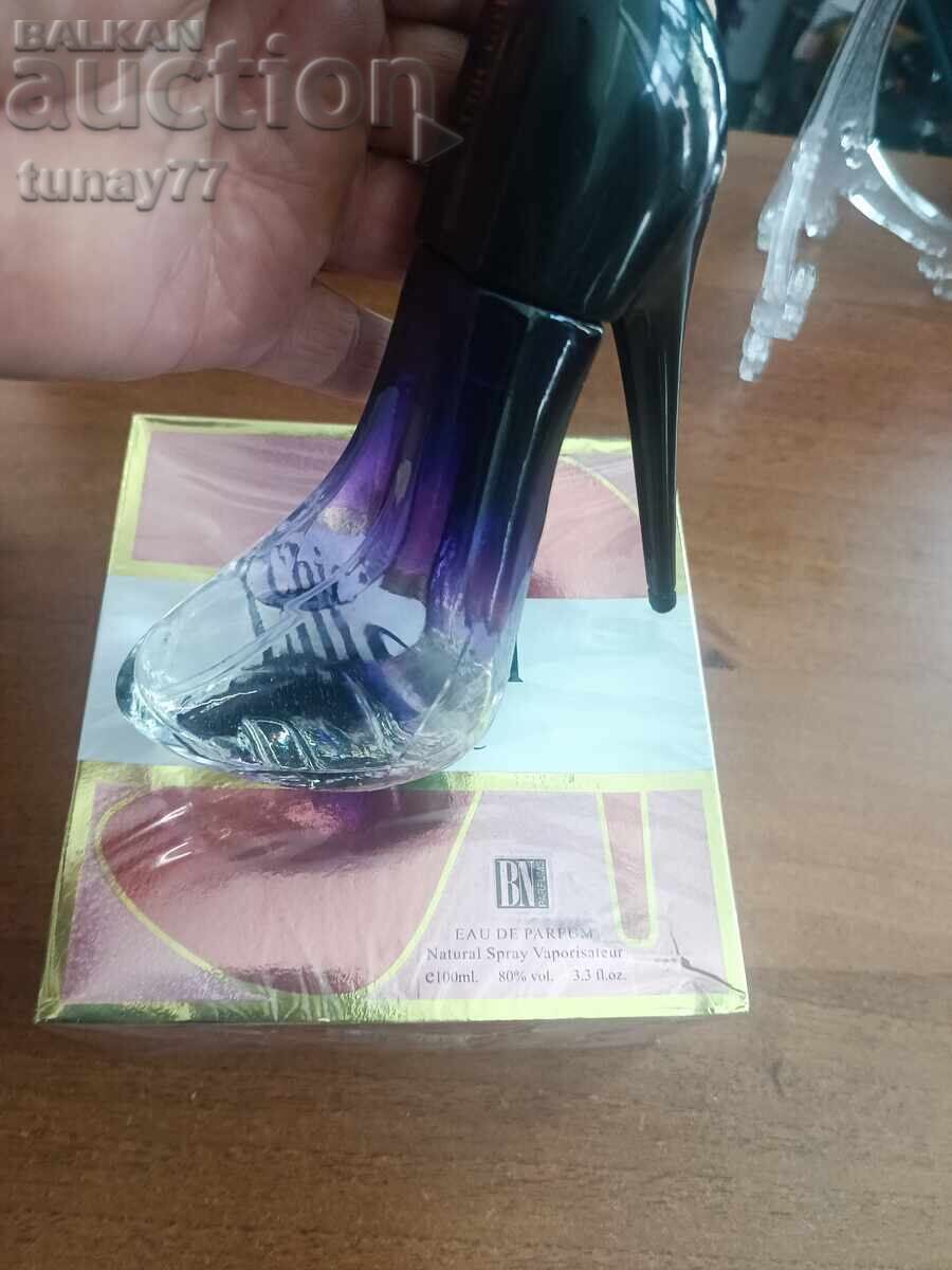 Livrarea Parfum pentru doamne elegante (Nou) Livrarea Parfum pentru doamne elegante (Nou)