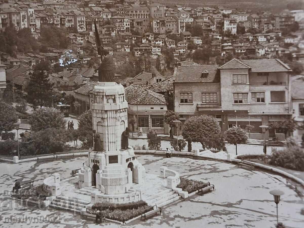 Φωτογραφία καρτ ποστάλ Τάρνοβο 1960 γ. Πανοραμική άποψη με τιμή € 12.94 | 25.31 BGN
