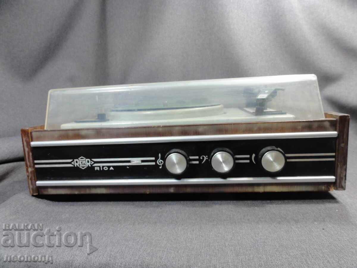BZC STAR RETRO SOC URSS GRAMOFON RIGA AKORD cu preț € 3.50 | 6.85 BGN