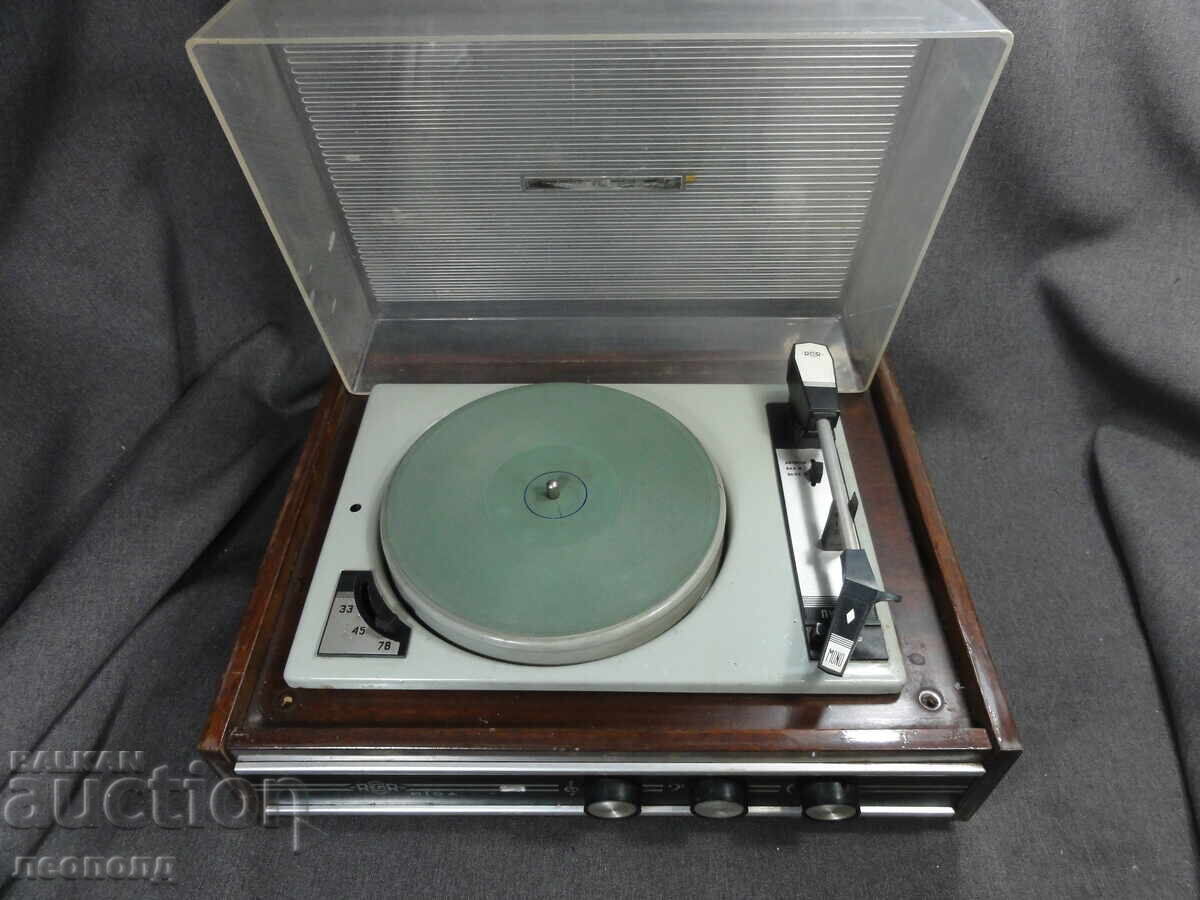 BZC STAR RETRO SOC URSS GRAMOFON RIGA AKORD