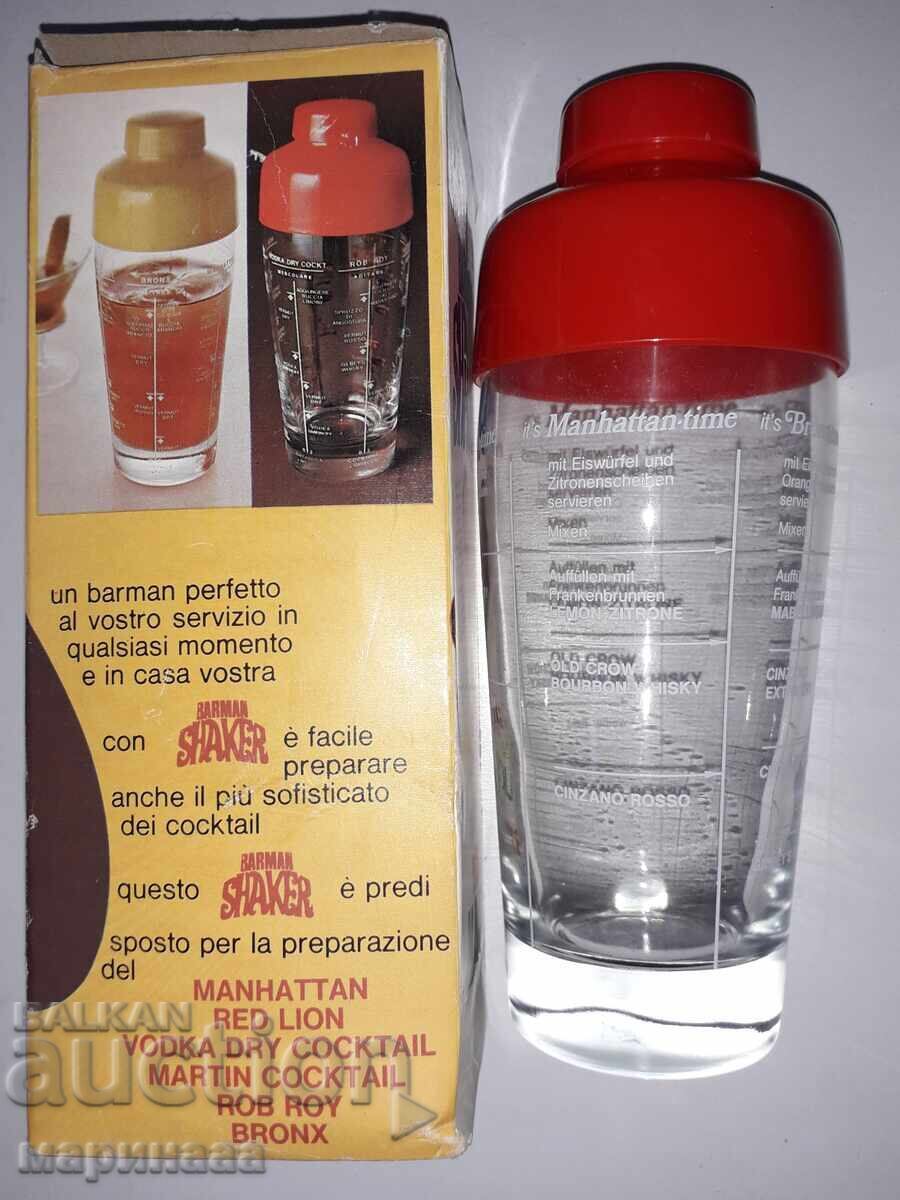 SHAKER PENTRU BARMANI. ITALIA cu preț € 6.00 | 11.74 BGN