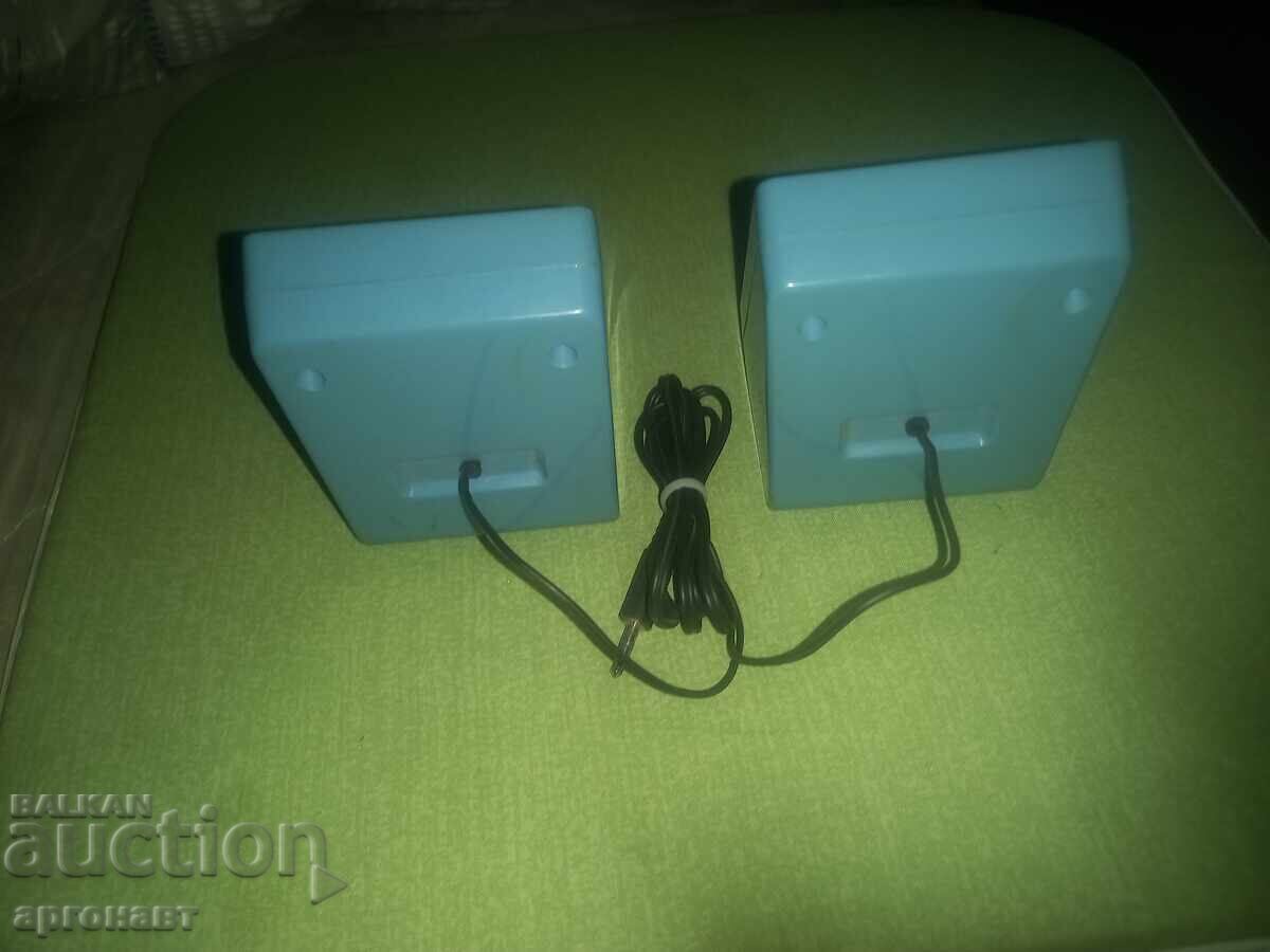 Boxe stereo vechi pentru walkman din '92 cu preț € 4.00 | 7.82 BGN