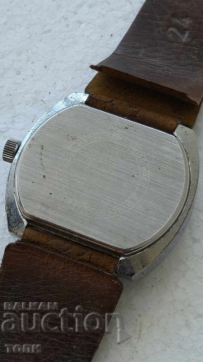 Delivery of ORION DIGITAL SWISS MADE RARE WORKING NO WARRANTY BZC !!!!