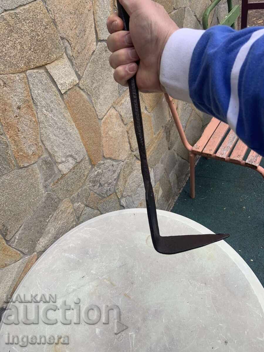 Livrarea LOPATĂ DIN FIER FORJAT PENTRU ȘEMINEU ȘI VATRĂ