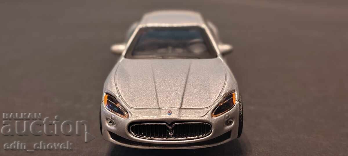 Licitație Maserati GranTurismo Bburago 1/43