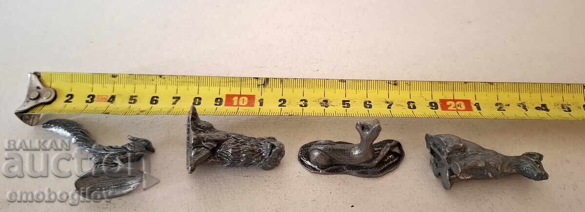 Licitație Lot de 4 miniaturi antice: câini, fazan, căprioară