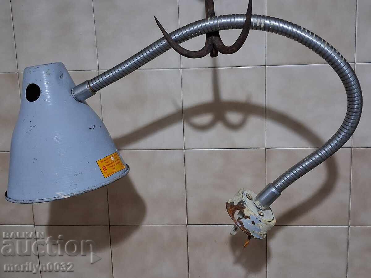 Lampă industrială electrică mobilă pentru strung Lampă industrială electrică mobilă pentru strung