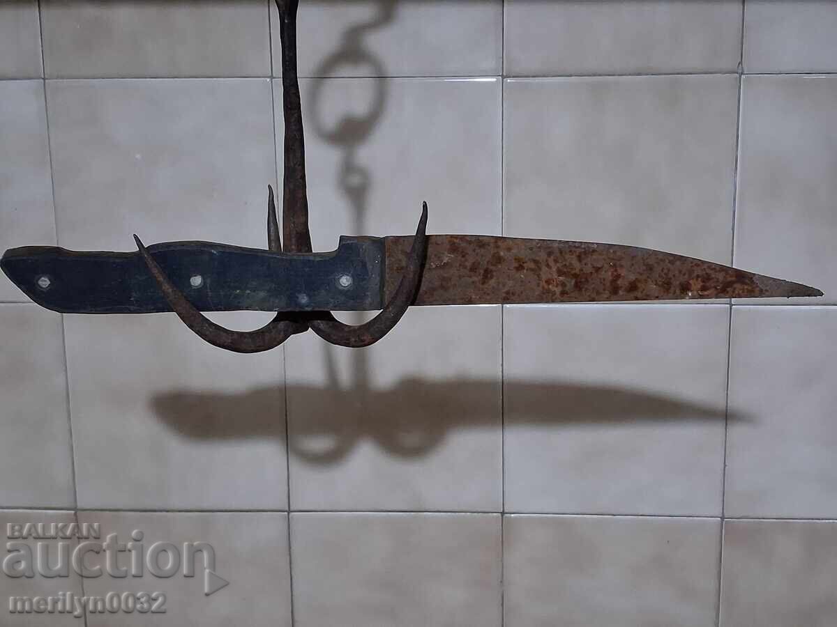 Παλιό μαχαίρι από την εποχή του σοσιαλισμού δεκαετία του '70 σουγιάς λεπίδα με τιμή € 19.94 | 39.00 BGN