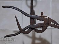 Clește vechi tip ceaprăzuitor, unealtă, clește de tăiat sârmă