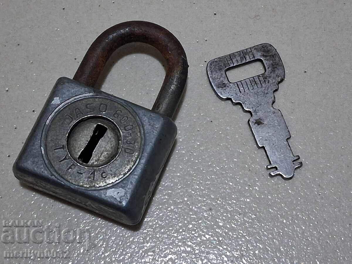 Δημοπρασία Παλιό λουκέτο με κλειδί λουκετάκι σεντούκι κλειδαριά σύρτης κλειδαριά
