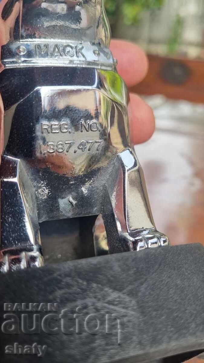Emblemă originală pentru camion MACK - 6