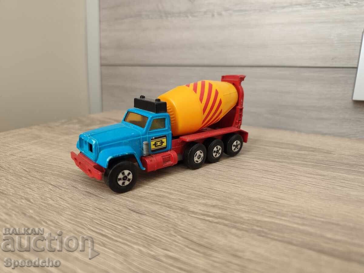 Αγγλικό μπετονιέρα Matchbox με τιμή € 9.37 | 18.33 BGN