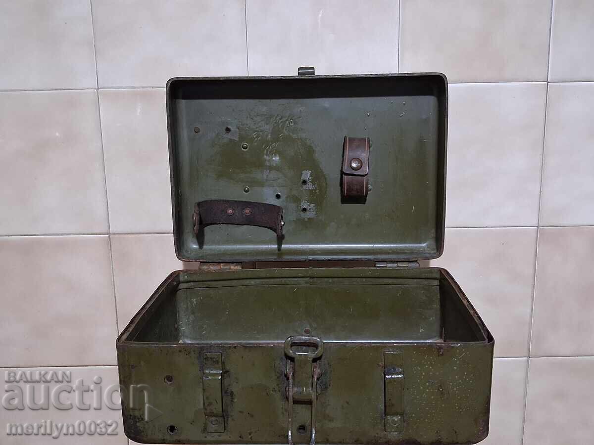 Licitație Cutie metalică Al Doilea Război Mondial Wehrmacht 1943 WW2 RR Licitație Cutie metalică Al Doilea Război Mondial Wehrmacht 1943 WW2 RR