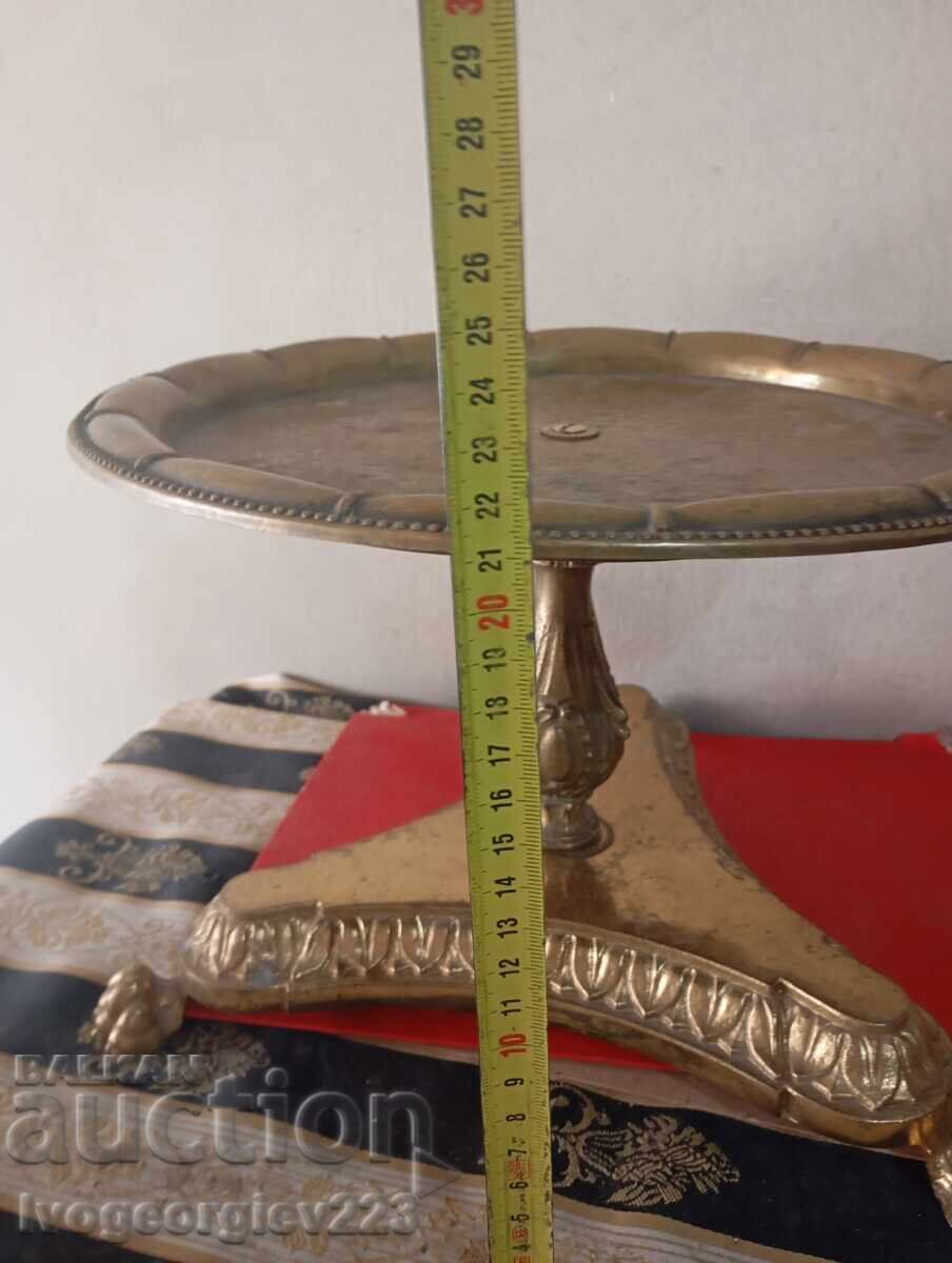 Delivery of Vintage fruit bowl, basket