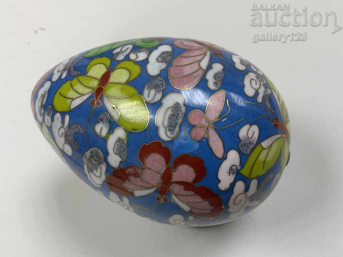 Auction  Egg cell enamel metal