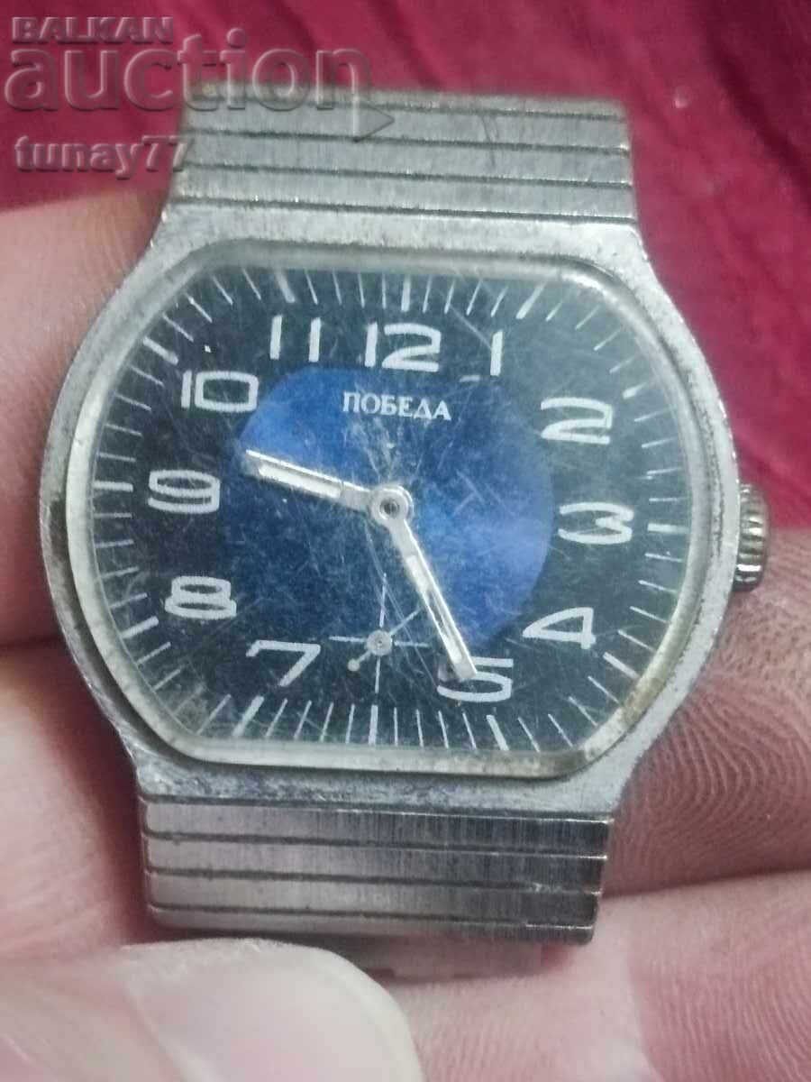 Ένα μηχανικό ρολόι