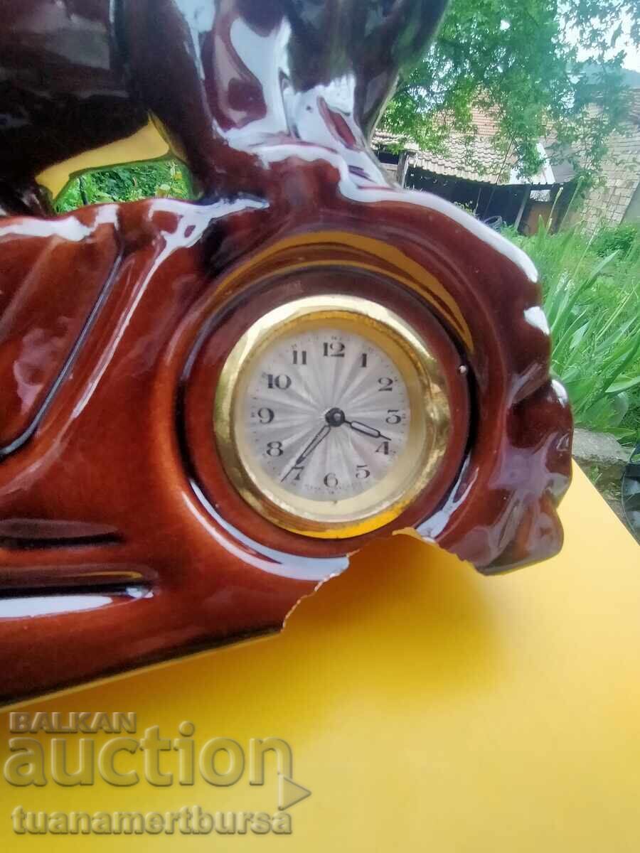Auction  mechanical lion table clock