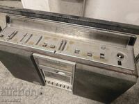 Radio japonez vechi Sony, funcțional, fără cablu