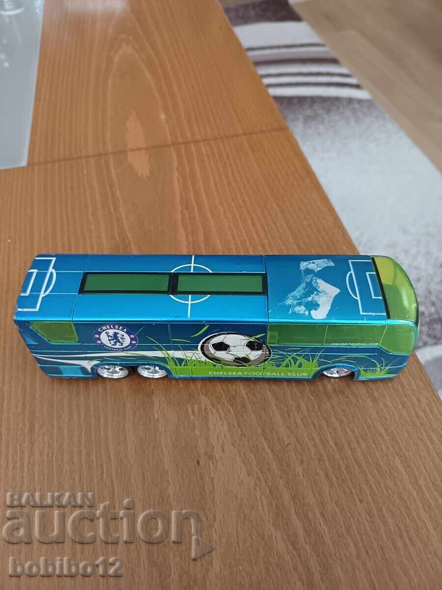 Auction  CHELSEA FOOTBALL CLUB MAISTO 19cm model