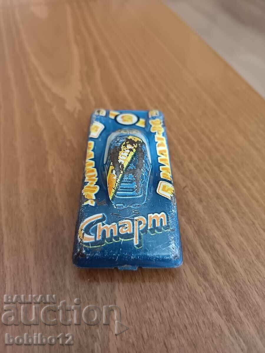 Δημοπρασία Ένα μεταλλικό καρότσι Δημοπρασία Ένα μεταλλικό καρότσι