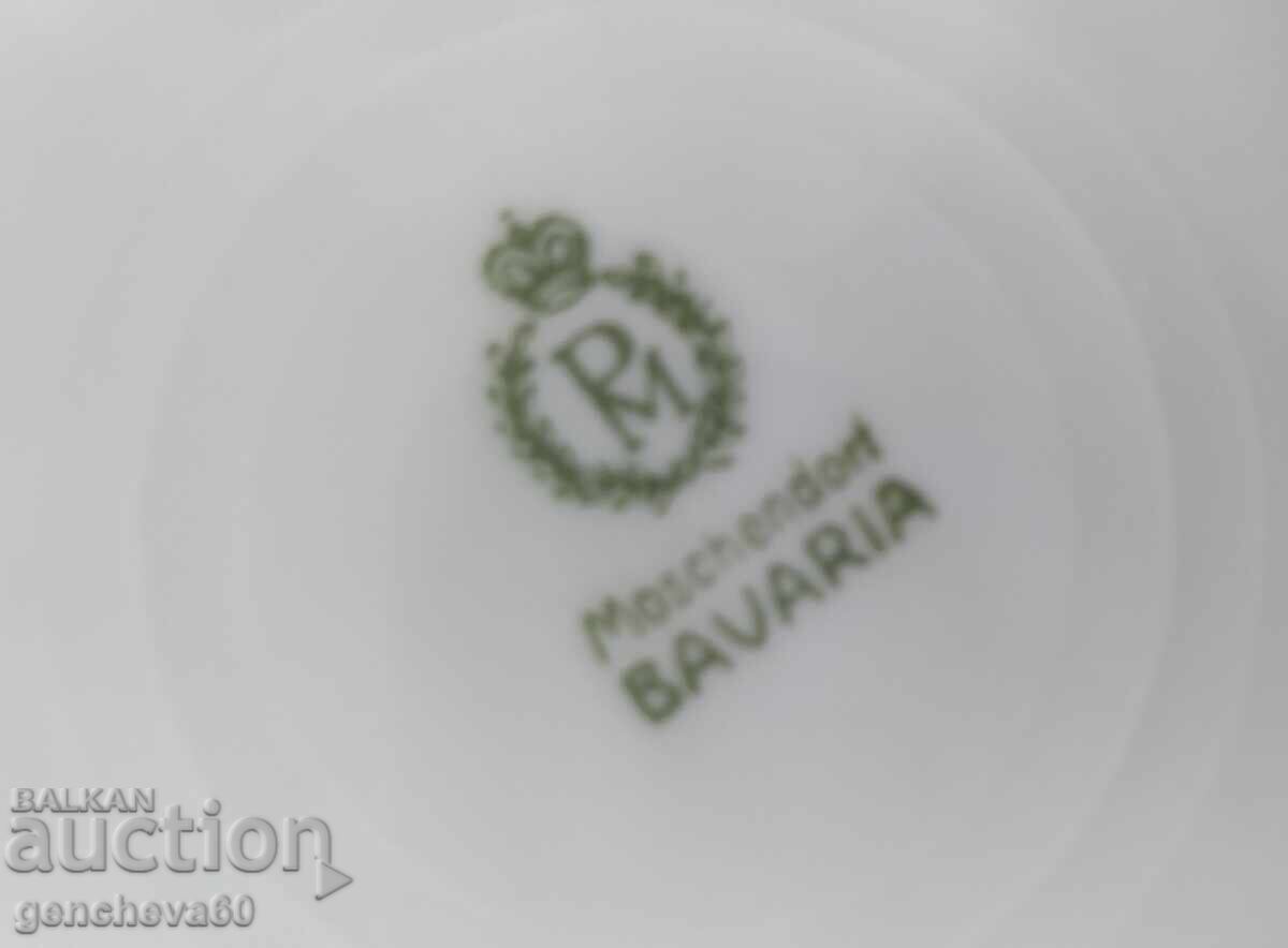 Livrarea Farfurie vintage din portelan