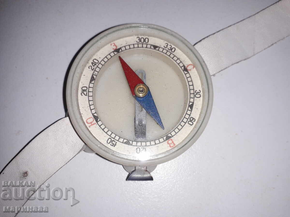 КОМПАС с цена € 3.50 | 6.85 лв.