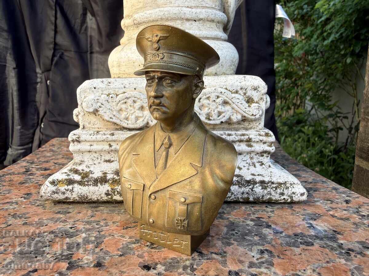 Licitație Bust statuetă prespapier cu A. Hitler!