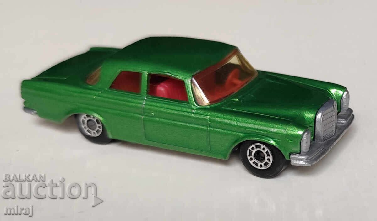 Matchbox Bulgaria MERCEDES 300SE MINT cu preț € 321.00 | 627.82 BGN Matchbox Bulgaria MERCEDES 300SE MINT cu preț € 321.00 | 627.82 BGN