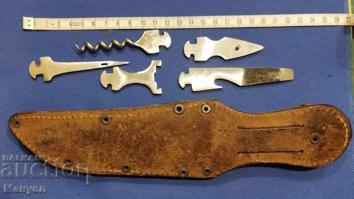Licitație Parte dintr-un cuțit de vânătoare satul Bukovets Licitație Parte dintr-un cuțit de vânătoare satul Bukovets